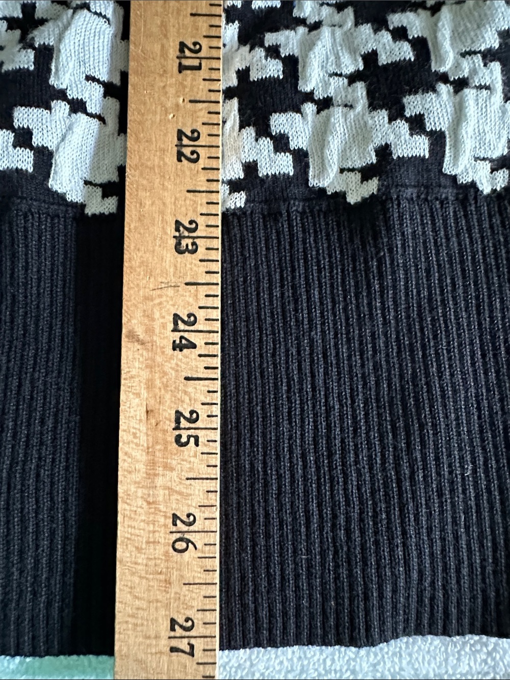 NWT Allison Daley Single Clasp Black & White Sweater - size Large - Picture 13 of 14